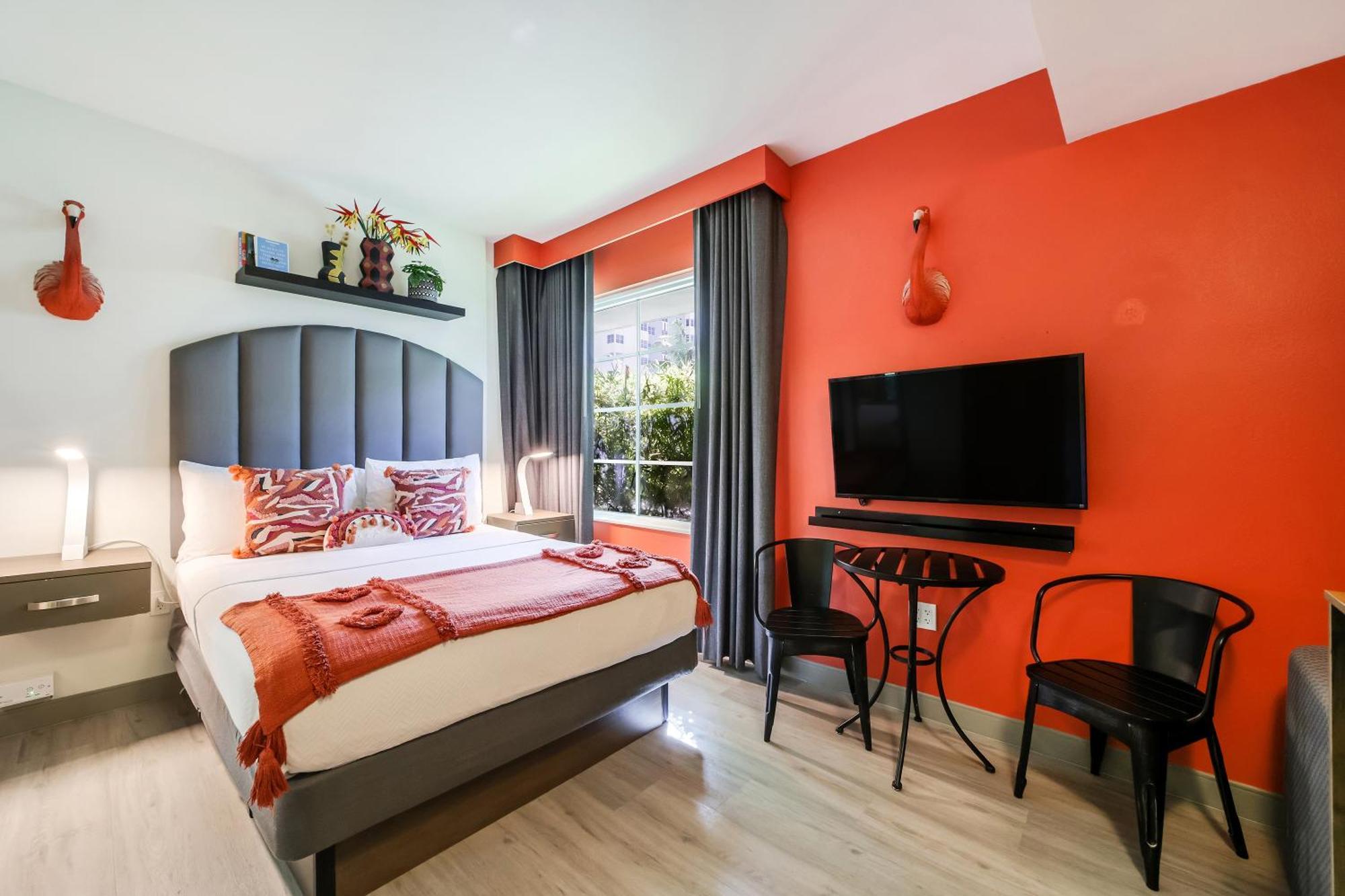 Aparthotel Claremont Miami Beach